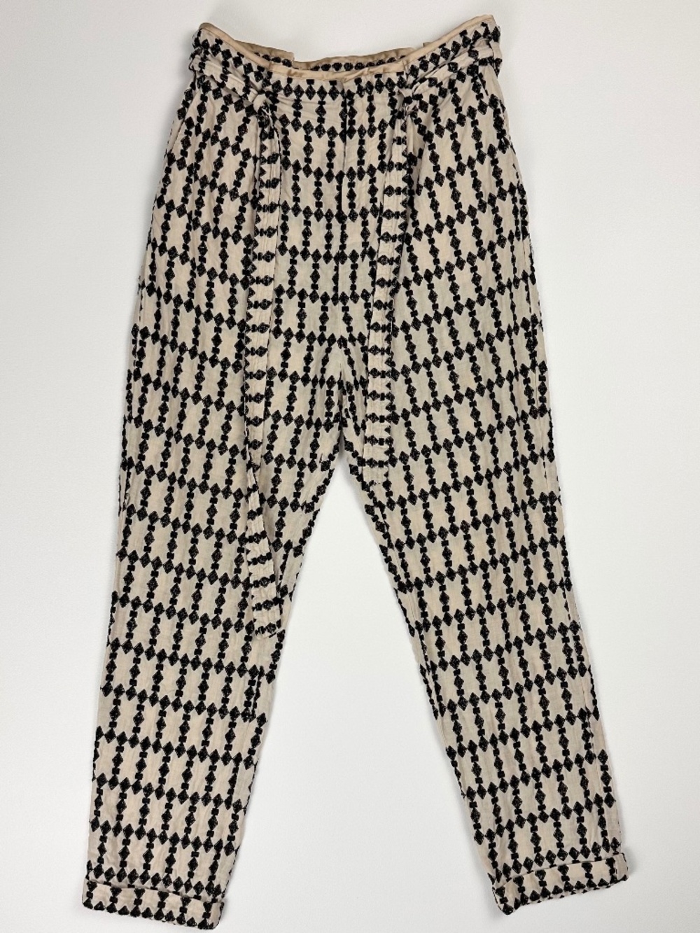 WOMEN´S PANTS CREAM AND BLACK
